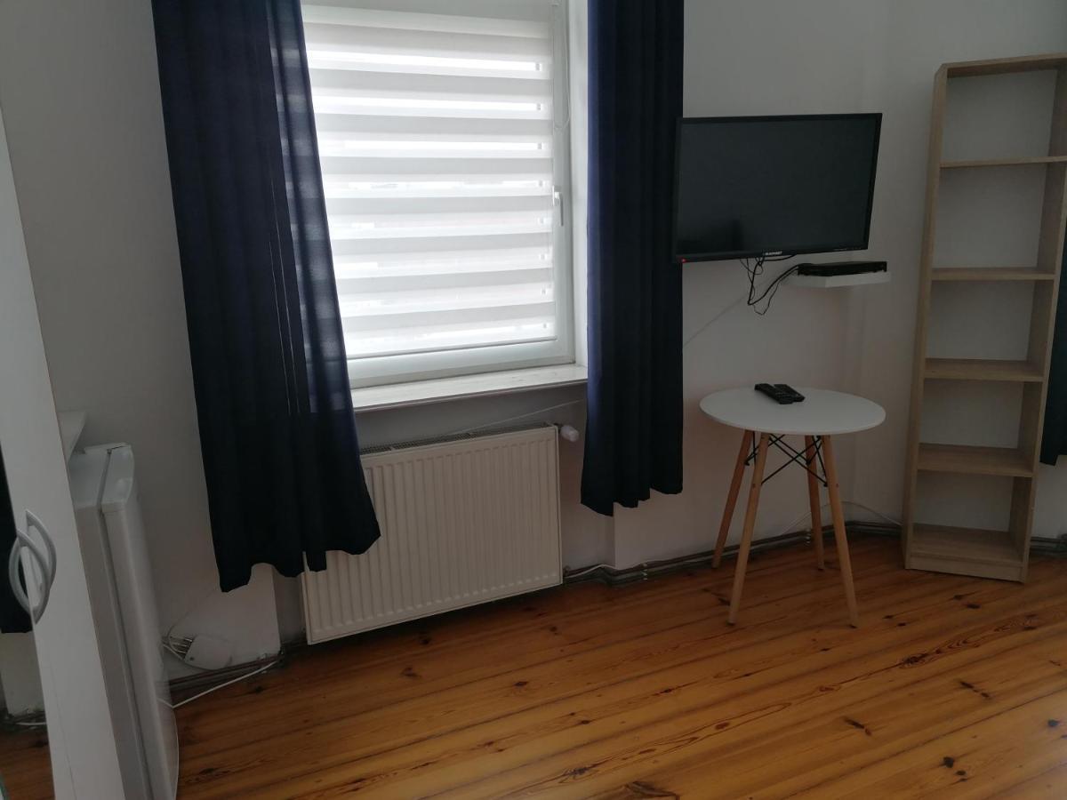 Hostel Tulip - Pokoj 5 Ze Wspolna Lazienka I Kuchnia ชเตชชิน ภายนอก รูปภาพ