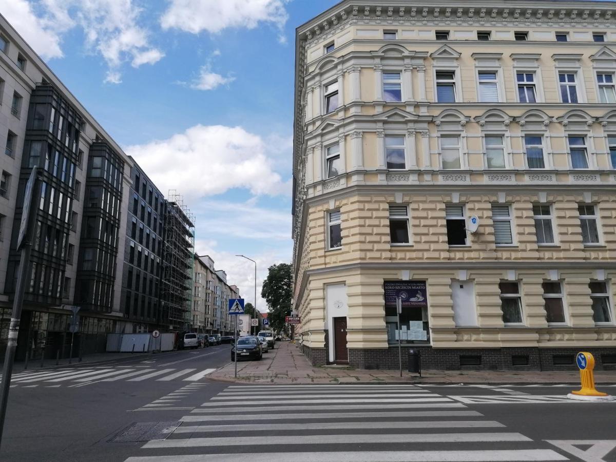 Hostel Tulip - Pokoj 5 Ze Wspolna Lazienka I Kuchnia ชเตชชิน ภายนอก รูปภาพ