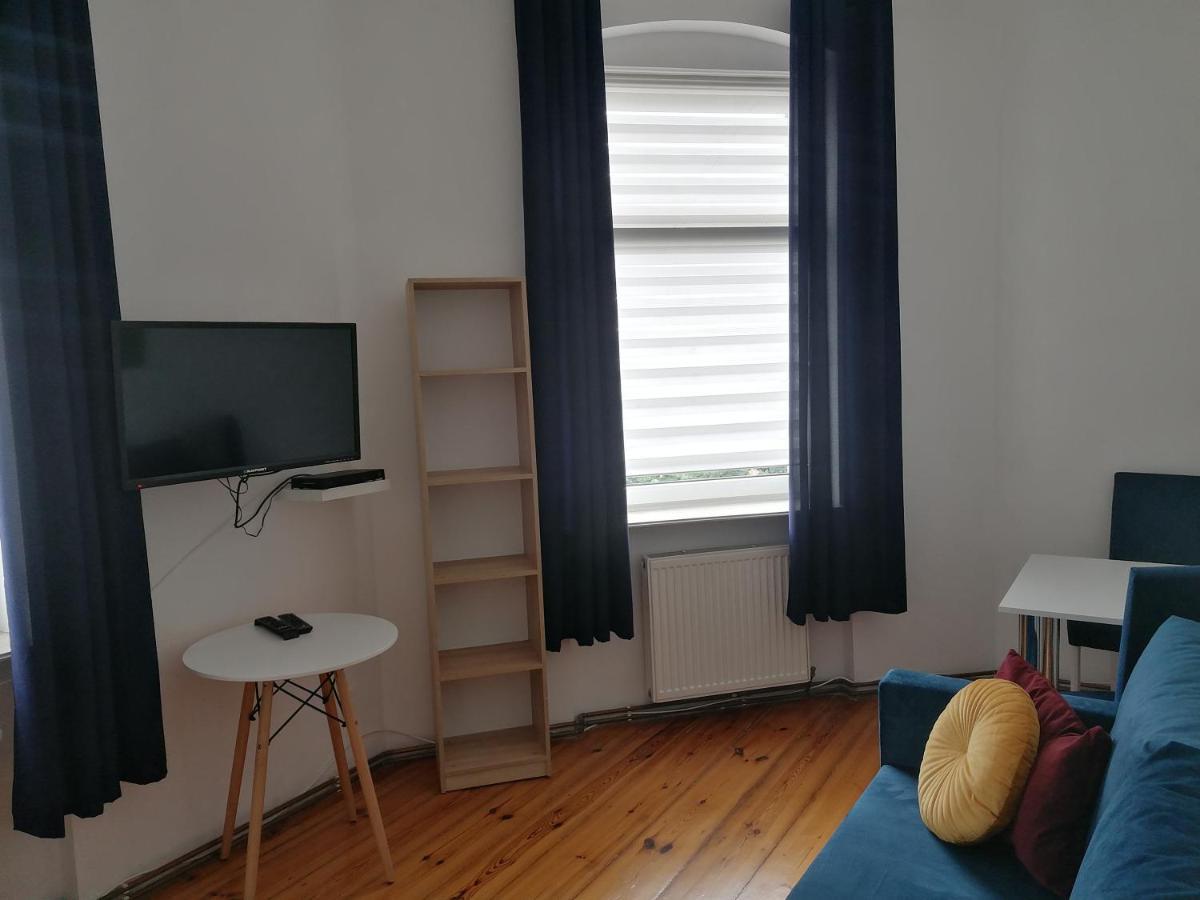 Hostel Tulip - Pokoj 5 Ze Wspolna Lazienka I Kuchnia ชเตชชิน ภายนอก รูปภาพ
