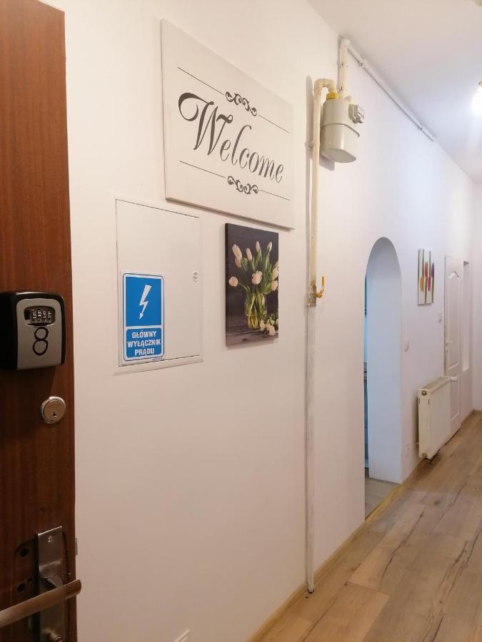 Hostel Tulip - Pokoj 5 Ze Wspolna Lazienka I Kuchnia ชเตชชิน ภายนอก รูปภาพ